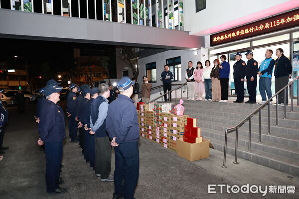 ▲春節安全維護工作首日,許淑華至竹山慰問員警與協勤民力。(圖/南投縣政府提供)