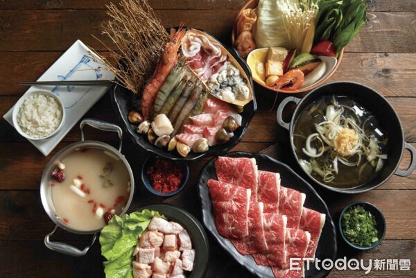 ▲餐飲品牌推出聯名錢母與抽獎活動,吸引民眾用餐同時試手氣。(圖/記者游瓊華翻攝)