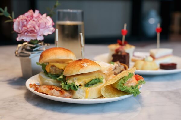 ▲▼高雄日航酒店。(圖/部落客Ean部落閣授權提供)