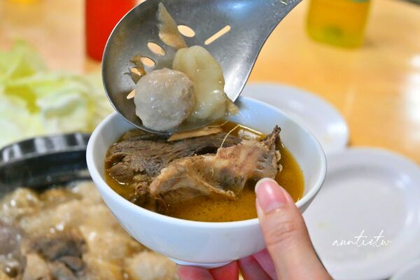 ▲▼陽柳塘薑母鴨。(圖/部落客水晶安蹄不務正業過生活授權提供)