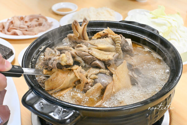 ▲▼陽柳塘薑母鴨。(圖/部落客水晶安蹄不務正業過生活授權提供)