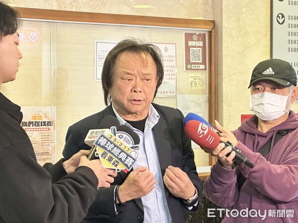 ▲▼民進黨立委王世堅受訪。(圖/記者詹詠淇攝)