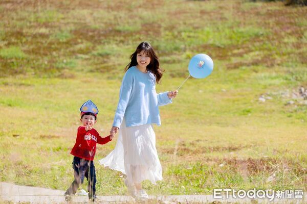 ▲▼ 高雄冬日遊樂園情人節彩蛋! 「超人力霸王」神秘嘉賓引爆期待。(圖/記者賴文萱翻攝)