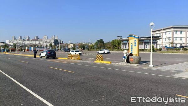 ▲內埔警方因應年街交通疏導作為。(圖/記者陳崑福翻攝)