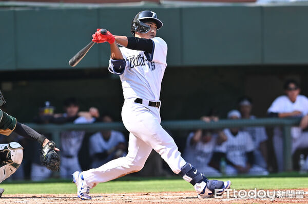 ▲▼2026WBC經典賽中華隊自辦熱身賽,林子偉。(圖/記者李毓康攝)