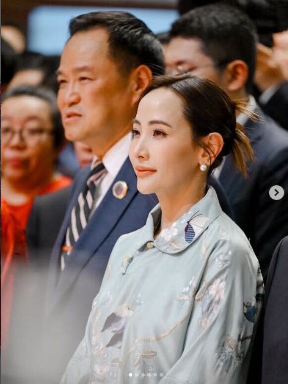 ▲▼泰看守總理阿努廷與小20歲女友塔納農(Thananon Niramit)結婚。(圖/翻攝IG/jaa.thananon)