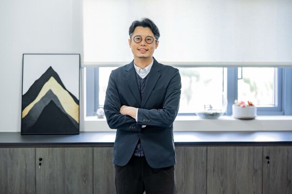 ▲桃園市政府今日發布人事案,秘書處長于建國卸任,遺缺由新聞處主任秘書曾俊豪接任。(圖/桃市府新聞處提供)