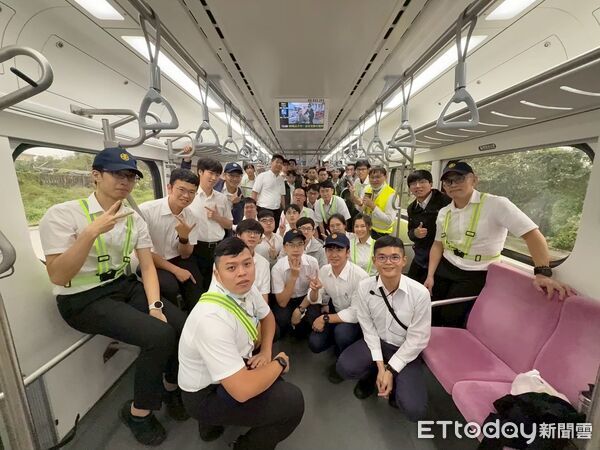 ▲▼台鐵公司化首波招募司機員上線實習,攻讀博士的林育民正是其中一名。(圖/林育民提供)