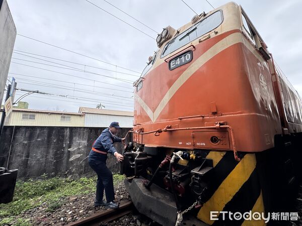 ▲▼台鐵公司化首波招募司機員上線實習,攻讀博士的林育民正是其中一名。(圖/林育民提供)