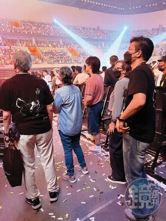 巡演吸金大復活/巡演11個月狂賺30億票房 「00後轉粉」跟著唱王力宏再登頂