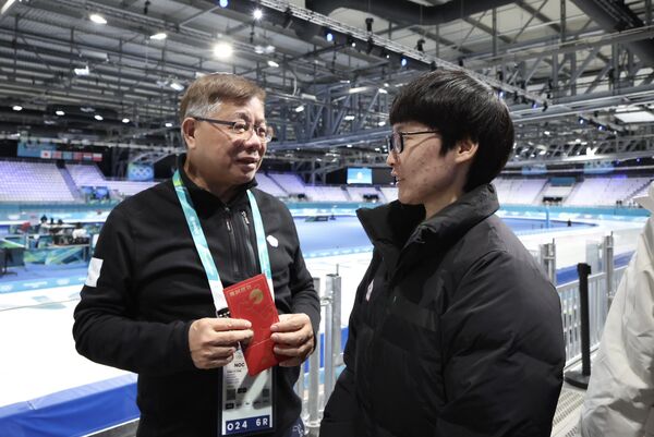 ▲中華奧會主席蔡家福與林欣蓉、與陳映竹。(圖/奧會提供)