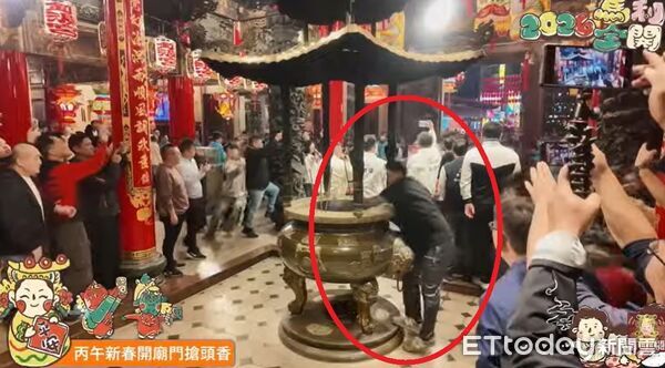 ▲搶頭香,鎮瀾宮,大甲。(圖/大甲鎮瀾宮提供)