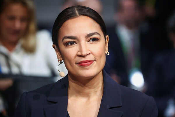 ▲▼民主黨籍、紐約州聯邦眾議員歐加修-寇蒂茲(Alexandria Ocasio-Cortez)。(圖/路透社)