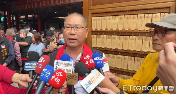 ▲台南南鯤鯓代天府大年初一抽出丙午年國運籤,第13號籤被解讀為「中上上」吉兆。(記者林東良翻攝,下同)