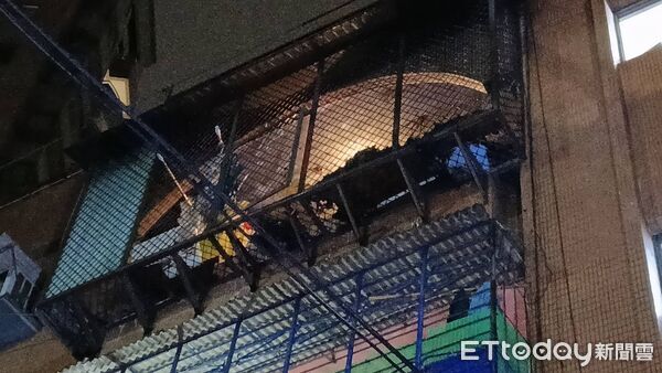 ▲▼五股火警,燃燒面積0.5平方公尺。(圖/記者陸運陞翻攝)