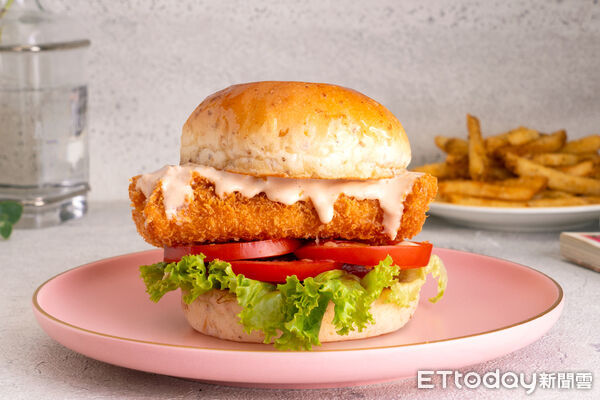 ▲金色三麥商業午餐漢堡。(圖/金色三麥提供)