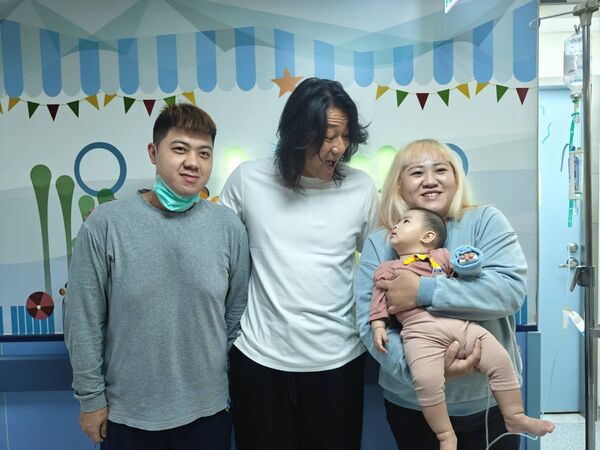 ▲▼玩命關頭韓哥新春再訪馬偕兒醫。(圖/馬偕醫院提供)