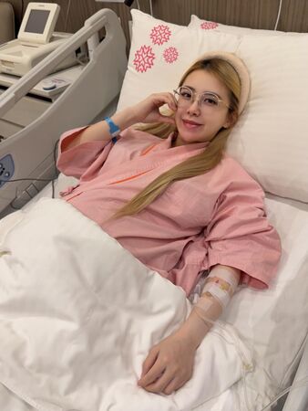 ▲▼饅頭媽生了!剖腹產下四寶淚崩 愛女白皙萌樣曝光。(圖/翻攝自Threads)