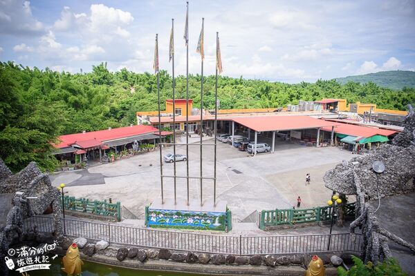 ▲▼石頭廟。(圖/部落客滿分的旅遊札記授權提供)