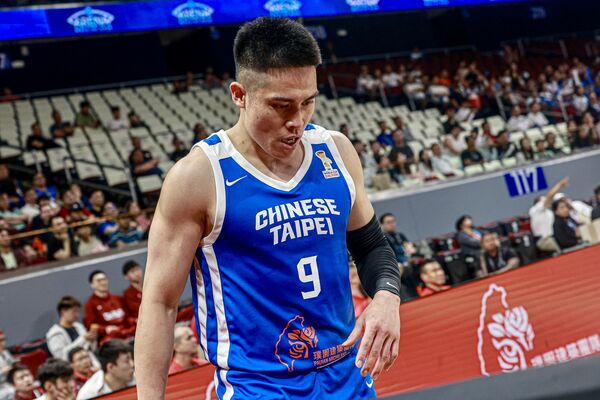 ▲中華男籃劉錚、陳盈駿、總教練圖齊。(圖/籃球協會提供)