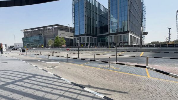 ▲▼吳辰君曝杜拜街頭空無一人 憂黎巴嫩遇襲:當地有朋友。(圖/翻攝自Instagram/anniewoostudio)