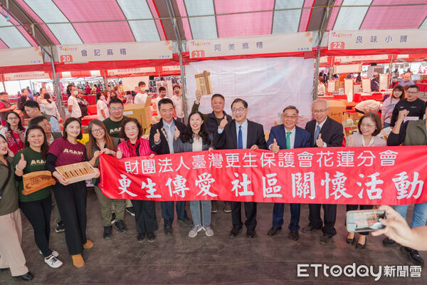 ▲▼陽光團隊陪伴更生商家行銷，花蓮在地曾記、阿美兩大企業響應贊助名產做公益。（圖／臺灣更生保護會提供）。