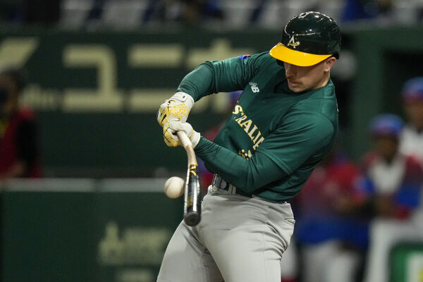 ▲WBC澳洲隊霍爾(Alex Hall)、巴札納(Travis Bazzana)。(圖/達志影像/美聯社)