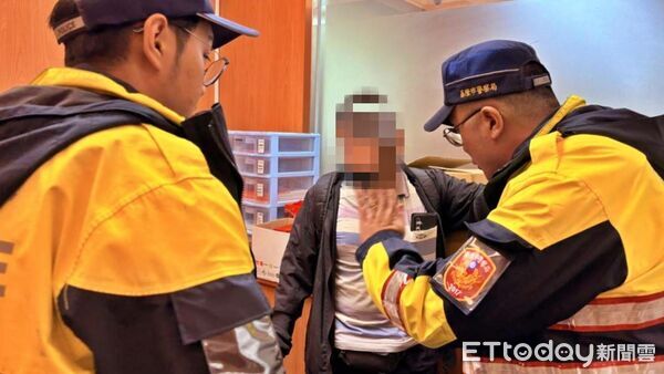 ▲裝潢名義提領200萬疑遇詐 基隆警銀聯手攔阻保住積蓄。(圖/記者郭世賢翻攝)