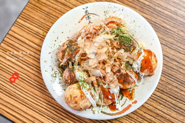 ▲▼饒河夜市美食「大阪屋章魚燒」,日本爺爺手做純正關西風味章魚燒!(圖/部落客周花花提供)