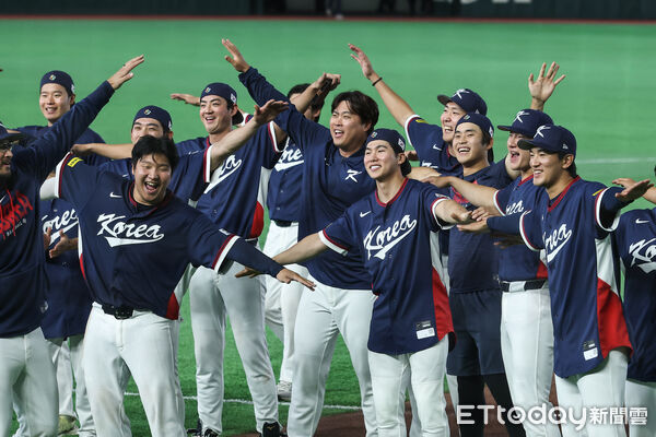 20年前的今天！韓國WBC連兩場贏日本「投手丘插4國旗」惹怒日本人