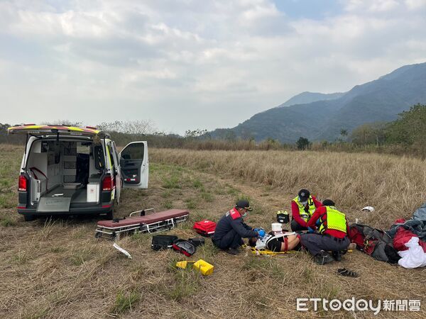 快訊／屏東三地門滑翔傘降落意外！男10米重摔墜地　送醫不治
