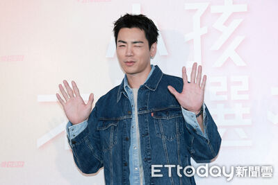 禾浩辰登記結婚了！升格人夫後首露面　連續「講錯3次日期」狂冒汗