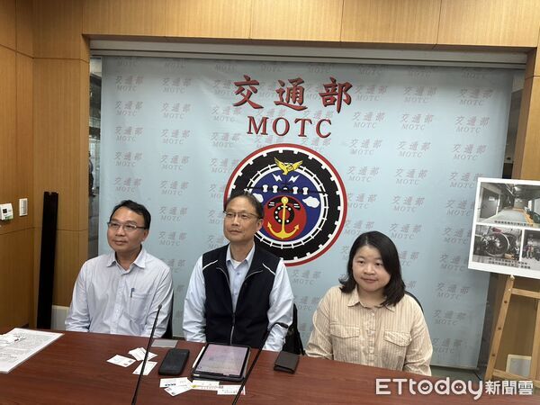 ▲台南鐵路地下化隧道風機已全數設置完成,預計月底展開測試。(記者林東良翻攝,下同)
