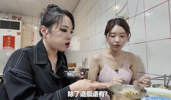 ▲▼鄭智善代言58金門高粱「魂酒」 盛竹如旁白一開口秒變神秘大片。(圖/黑松提供)