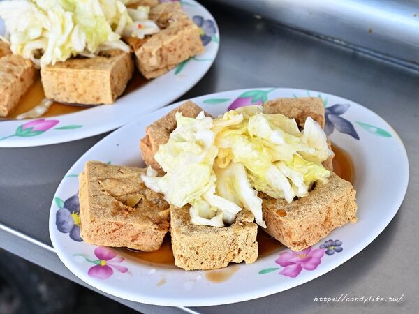 ▲▼臭豆腐大骨湯花枝炒麵。(圖/糖糖`s 享食生活授權提供)