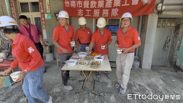 ▲台南市做工修繕團深入關廟偏鄉,協助弱勢家庭改善居住環境。(記者林東良翻攝,下同)