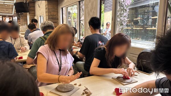 ▲彰化犯保安排陶藝活動,陪伴重傷家庭復原。(圖/犯罪被害人保護協會臺灣彰化分會提供,下同)