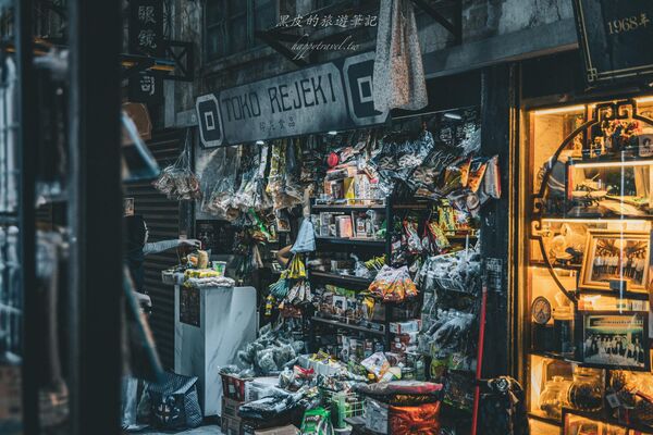 ▲▼鮮為人知的香港景點「逸東邨香港街市」,打造昔日九龍寨城。(圖/部落客黑皮提供)