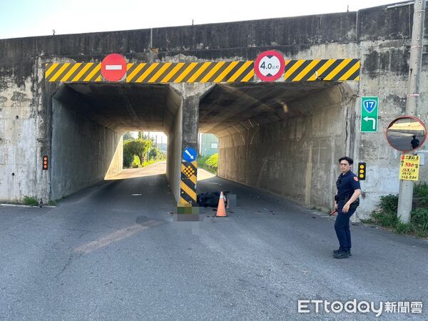 ▲男子不明原因自撞涵洞身亡 。(圖/記者吳奕靖翻攝)