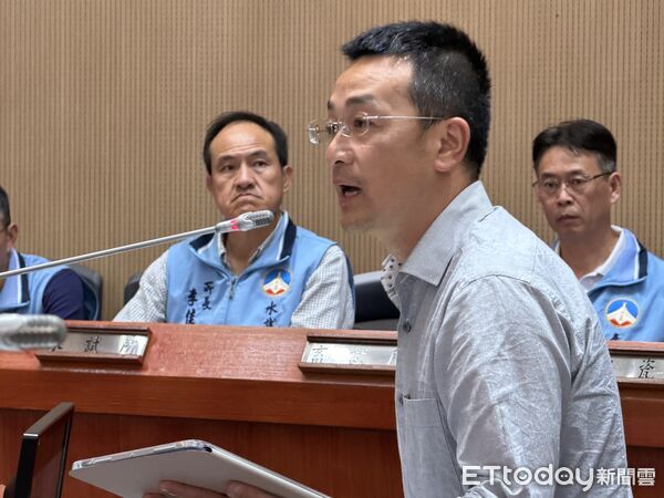▲▼金門縣議會第八屆第七次定期會議員董森堡質詢。(圖/記者鄭逢時攝)