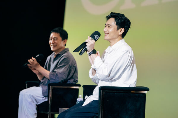 ▲金馬影帝梁朝偉現身2026金馬電影大師課,劉冠廷接下主持重任。(圖/金馬執委會提供)