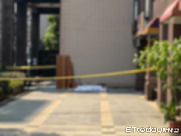 ▲蘆洲墜樓案,50歲男當場死亡。(圖/記者陳以昇翻攝)