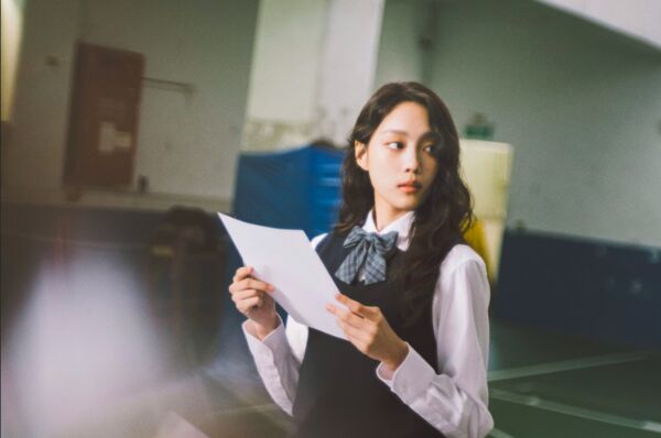 ▲▼ 清新女聲鄭馥儀邀請李秉諭演出MV。(圖/華研國際提供)