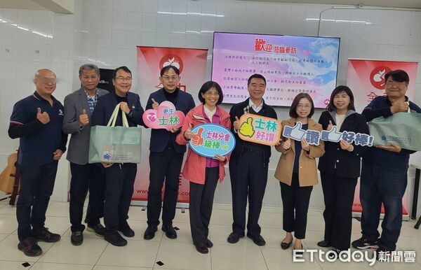 ▲▼法務部保護司司長洪信旭（右4）與士林地檢署檢察長張云綺（中）等人，前往「趕路的雁全人關懷協會」戒毒中心訪問。（圖／臺灣更生保護會提供）