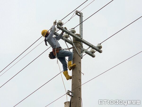 ▲▼ ▲台電金門區15日正式啟動大規模的配電線路維護專案。(圖/台灣電力公司金門區營業處提供)