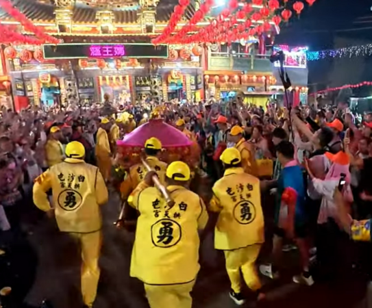 ▲白沙屯媽祖首度駐駕溪湖福安宮。(圖/翻攝自白沙屯媽祖網路電視台)