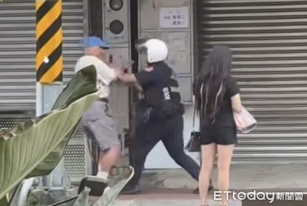 ▲▼阿北在受檢過程中拒不配合,當眾以三字經辱罵員警,並有揮拳攻擊之行為。(圖/記者楊熾興翻攝)