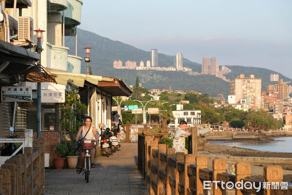 ▲淡水福容飯店,清法戰爭滬尾宴1002—法軍大砲擊,淡江大橋,淡江大橋夕陽,淡水油車口木棧道。(圖/記者彭懷玉攝)