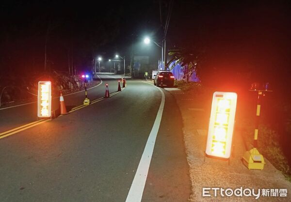 ▲台南市白河警分局聯合監理與環保單位,於山區道路實施稽查取締違規。(記者林東良翻攝,下同)