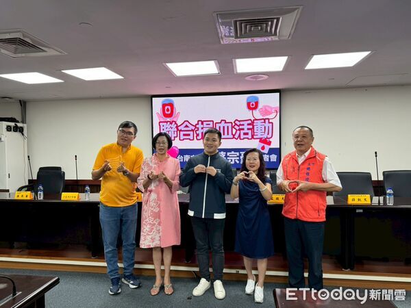 ▲台南市議員蔡宗豪號召市民4月26日挽袖捐血,盼緩解血庫壓力。(記者林東良翻攝,下同)